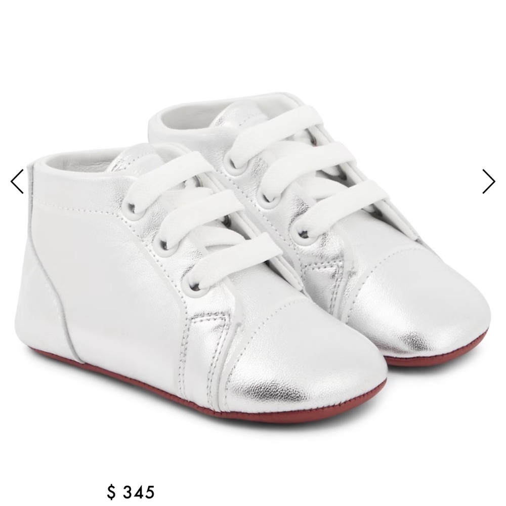 CHRISTIAN LOUBOUTIN KIDS
Baby Funnyto metallic leather sneakers